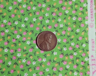 GENEROUS 1/4 yard Vintage V.I.P. CRANSTON print works floral fabric tiny pink flowers on green