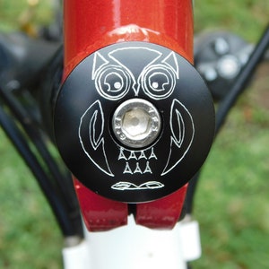 OWL Bike Headset Top Cap Zwart Op Maat Gegraveerd