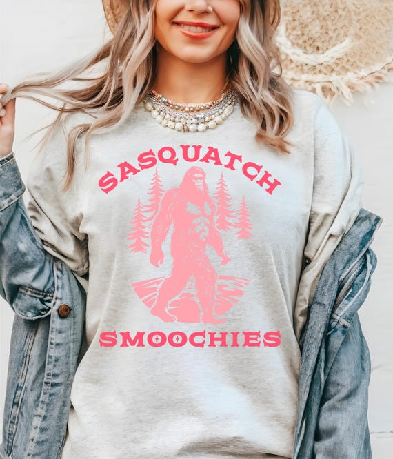 Funny Valentines Day shirt, Bigfoot Tee, Sasquatch Smoochies Unisex T-Shirt, Gift for Bigfoot Lovers, Bigfoot Sasquatch Lover Shirt, Couples