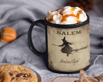Taza "Primer vuelo de Salem", taza de bruja de Salem, taza de bruja de SALEM, taza de bruja, taza para amantes de Halloween, taza para amantes de las brujas, taza espeluznante, taza divertida, taza de escoba
