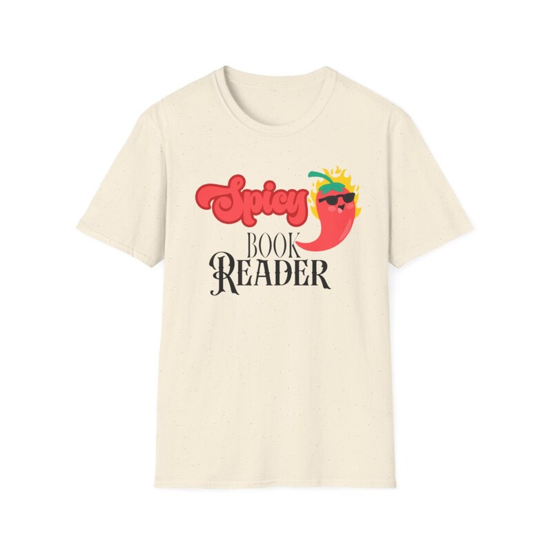 Camiseta Spicy Book reader /romantasy reader Romance Reader Adicto al libro Romantasy Bibliófilo addicted to reading bookish shirt imagen 4