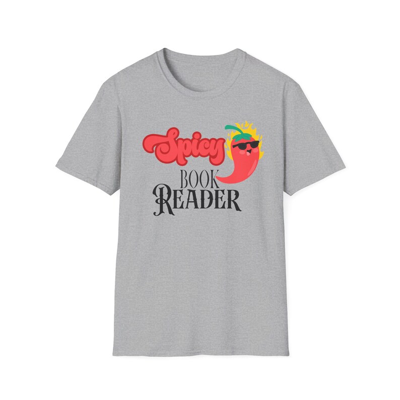 Camiseta Spicy Book reader /romantasy reader Romance Reader Adicto al libro Romantasy Bibliófilo addicted to reading bookish shirt imagen 3