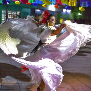 Los Dias La Muertos