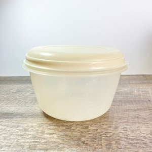 6 Rubbermaid Servin Saver Small Containers #0 1/2C, #A 1cup Lunch Box  Leftovers