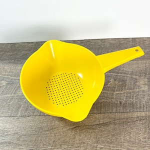 Vintage Tupperware strainer yellow plastic Retro kitchen cottagecore colander