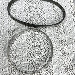 Cadre à Broder Vintage Adjusto 6 Pouces Rond Métal Liège - Occasion Bon état, Fait Aux USA