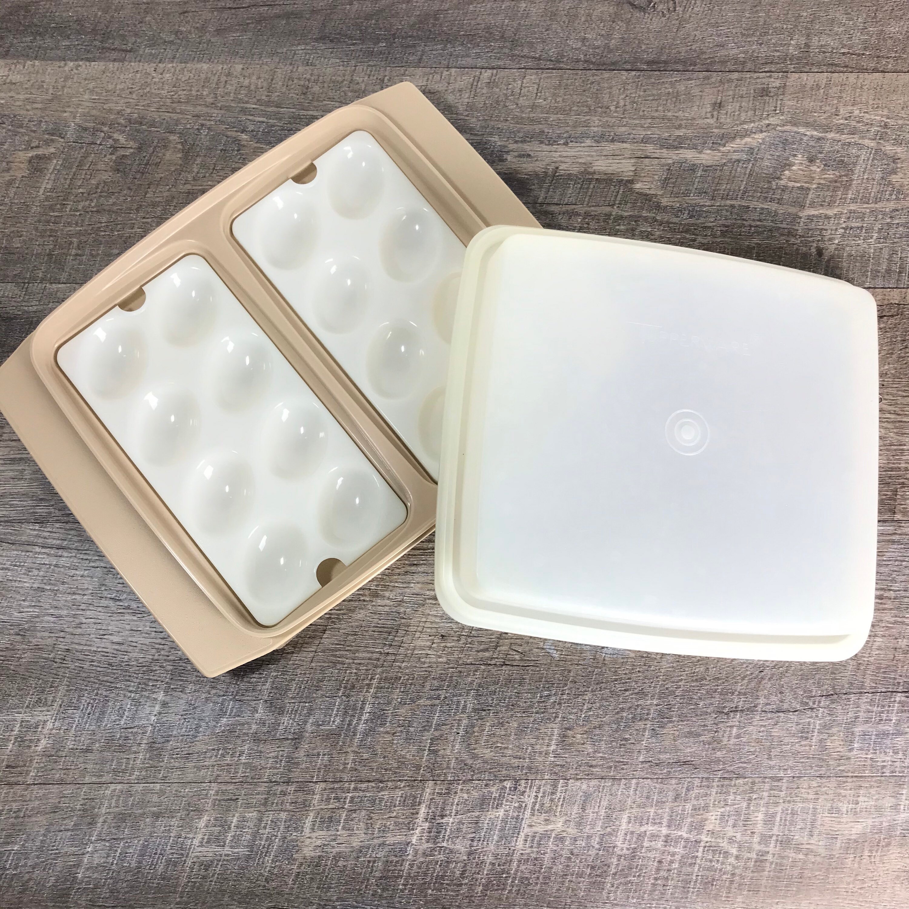Food Storage Vintage Tupperware Egg Tray with Lid Deviled Egg Tray 2