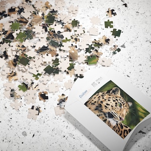 Amur Leopard Puzzle (110 pieces)