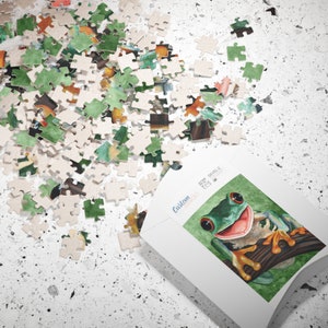 Red Eyed Tree Frog Puzzle (110, 252, 500, 1014-piece)