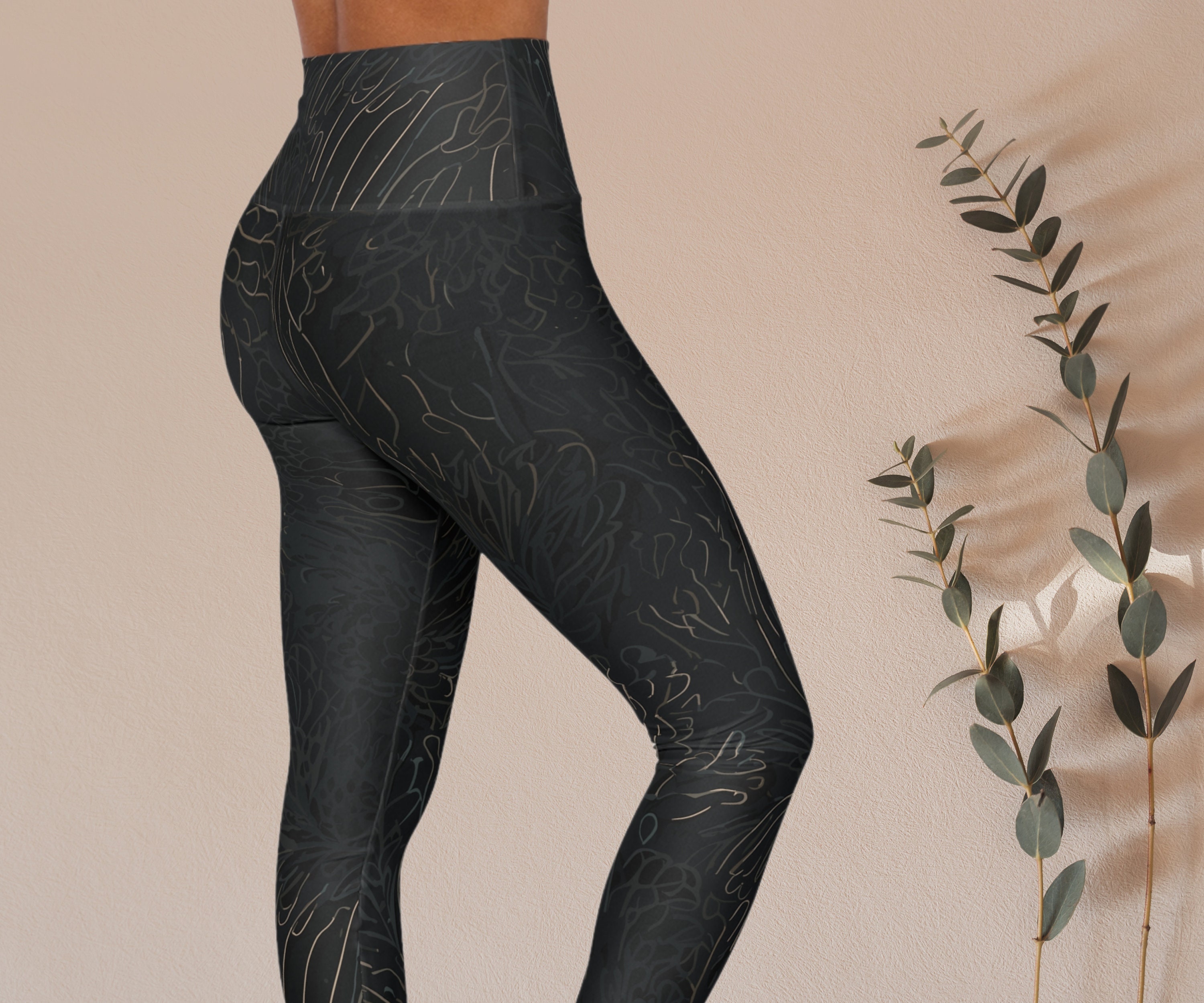 ハイウエストのブラックヨガレギンス：アスレジャーワークアウトパンツ