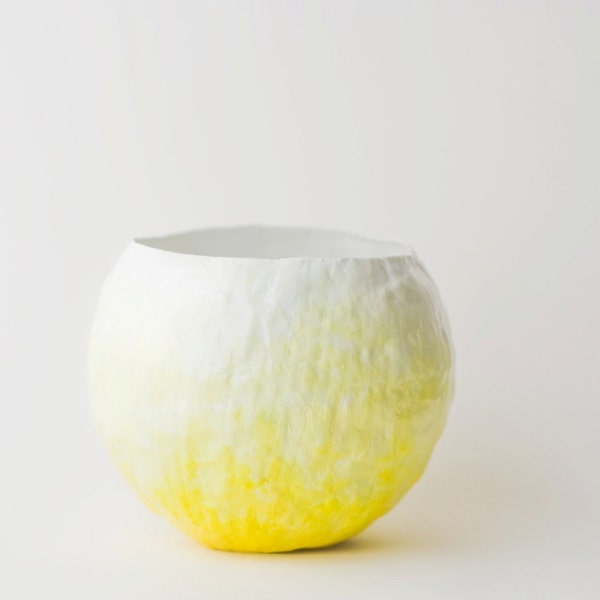 Yellow Fade Vessel