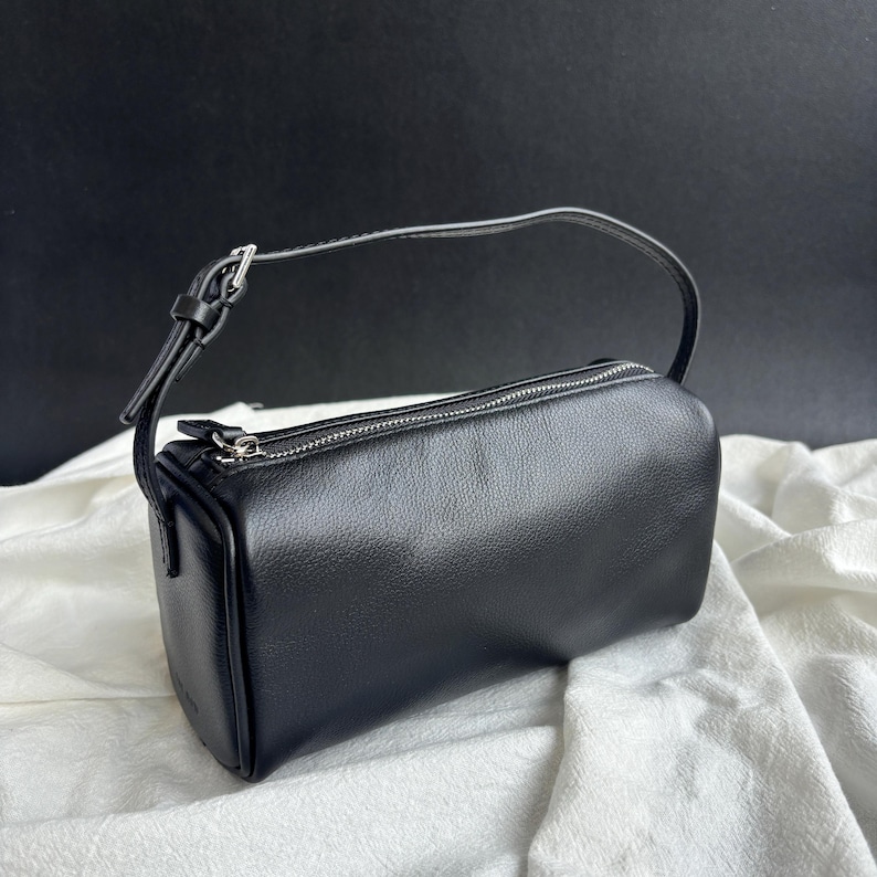 90s Leather Pouch, 90s Bag, Women's Small Top Handle Bags, Mini Tote Bags Black Pebbled