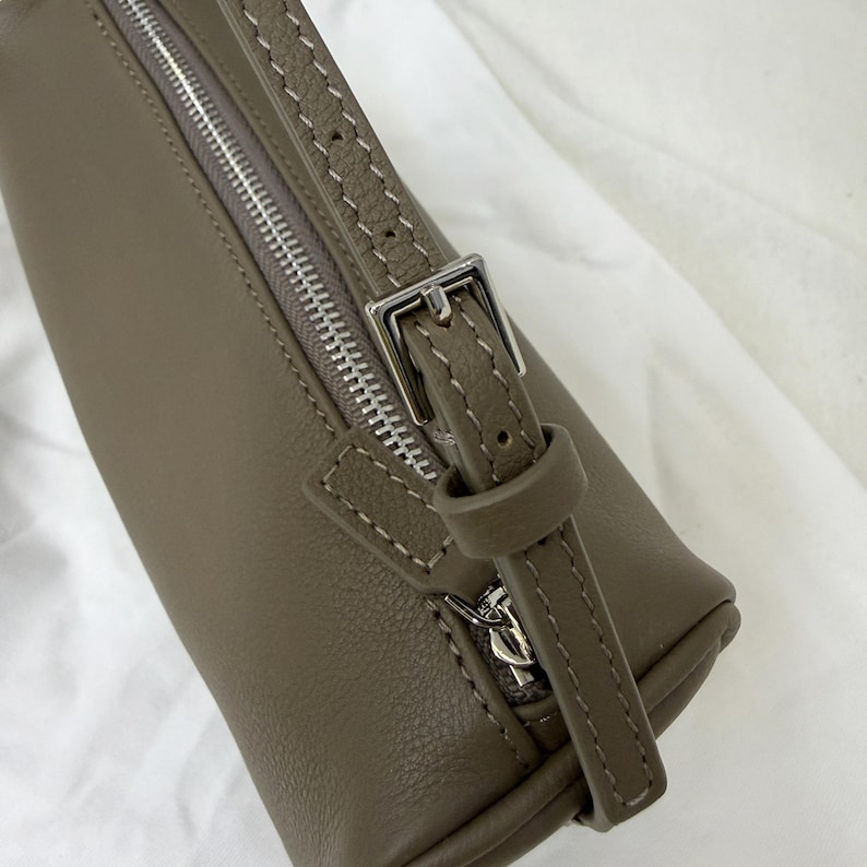 90s Leather Pouch, 90s Bag, Women's Small Top Handle Bags, Mini Tote Bags image 9