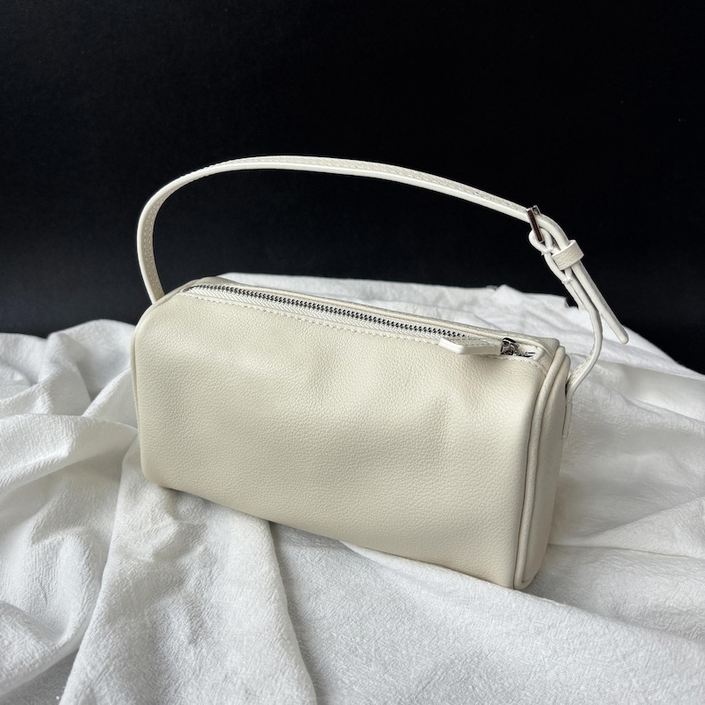 90s Leather Pouch, 90s Bag, Women's Small Top Handle Bags, Mini Tote Bags Ivory Pebbled-silver