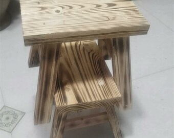 Handgefertigter kleiner Kinderhocker aus Massivholz, rustikale Kinderzimmerdekoration Handwerker aus Holz Kinder-Treppenhocker, natürlicher Kleinkind-Sitzplatz