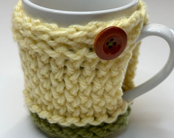 Kop gezellig, veelkleurig, gebreide mok gezellig, theekop gezellig, boerderij koffie gezellig, houten knop, mokwarmer, mok trui, altijd cadeau