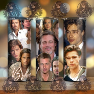 Könnte beinhalten: Ein schwarz-weißer Becher mit einer Collage von Bildern von Brad Pitt. Der Becher hat einen weißen Hintergrund mit einem schwarzen Rand. Die Bilder von Brad Pitt sind in verschiedenen Posen und aus verschiedenen Filmen. Der Becher trägt den Text "BXA DESIGNZ" am Boden.