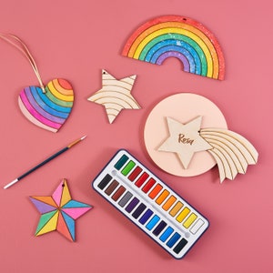 Children's Craft Kit - Christmas Decoration Craft Set - Colouring Hanging Decorations Craft Kit - Rainbow And Shooting Star Ornaments