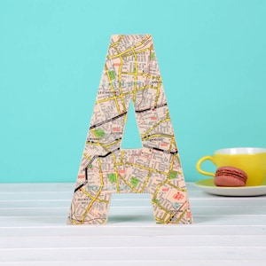 Lettre en bois de localisation de carte personnalisée - lettre de carte - cadeau pour bébé - cadeau de naissance - cadeau d'anniversaire - cadeau de mariage - lettre en bois - décoration d'intérieur