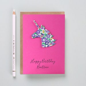Tarjeta de felicitación de cumpleaños de unicornio para niños - Tarjeta de cumpleaños personalizada con impresión de libertad para niños - Tarjeta de felicitación de unicornio hecha a mano en 3D para una niña