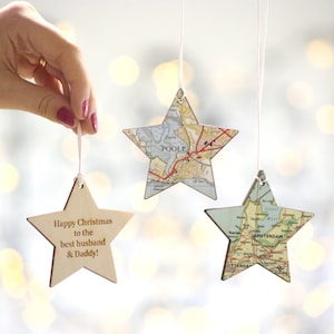 Ornamento de Navidad - Mapa personalizado estrella colgante Keepsake árbol decoración - personalizado grabado madera keepsake decoración