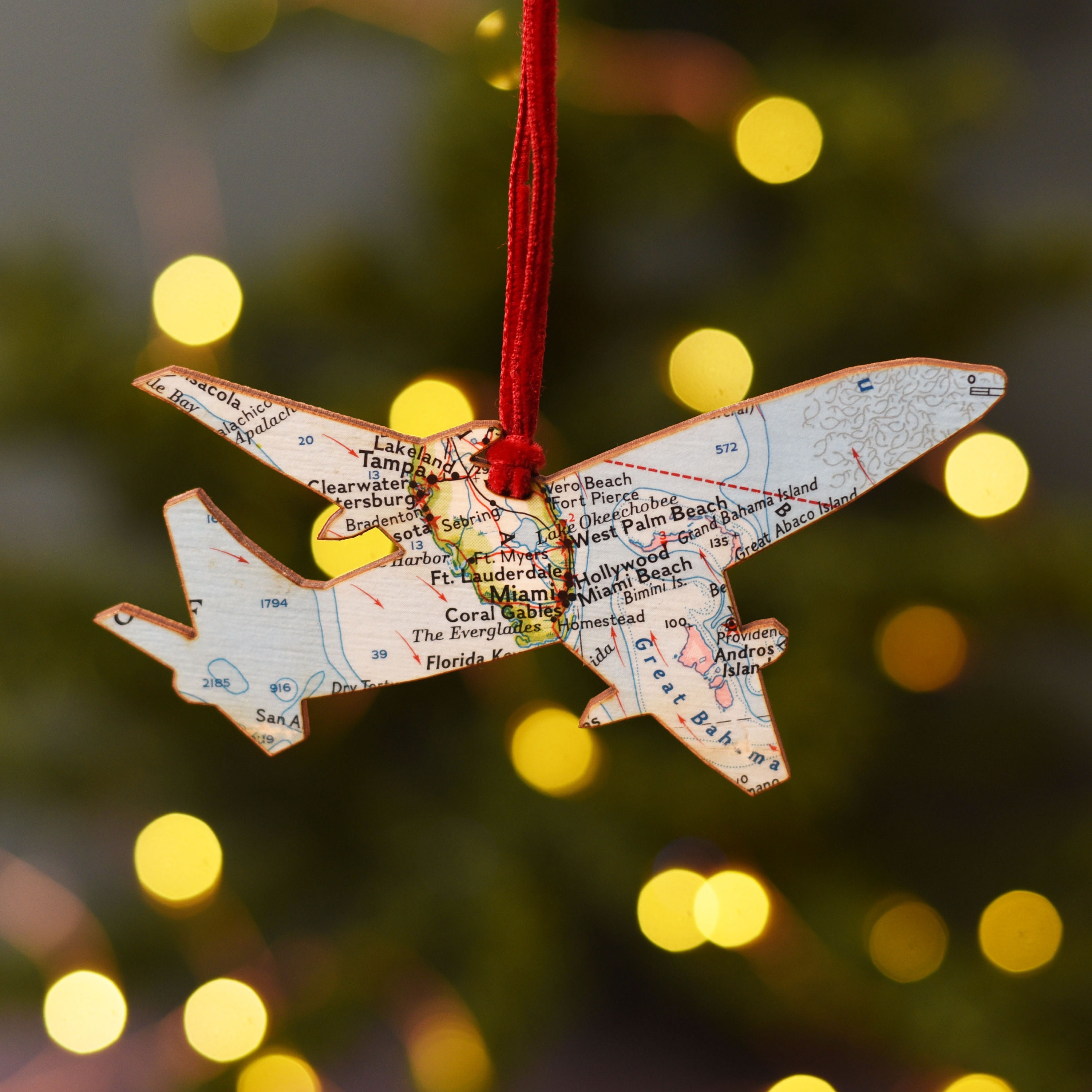 10 TRAVEL-FRENDLY AND THOUGHTFUL GFTS FOR PLOTS | Plot Gfts