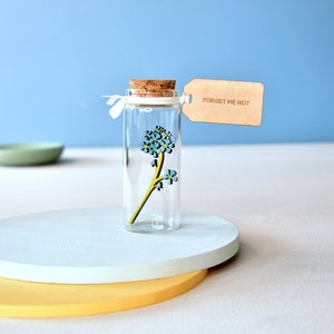 Mother's Day Gift, Forget Me Not Flower Gift for Her, Keepsake Message Bottle With Personalised Tag, Wooden Flowers, Unique Gift for Mum image 3