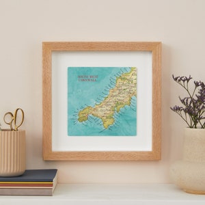 Impresión enmarcada de mapa del suroeste de Cornualles, regalo de arte de pared de galería para una pareja, regalo de mapa para inauguración de la casa