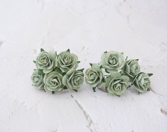 10 25mm sage green paper roses, green paper flowers, green paper flowers