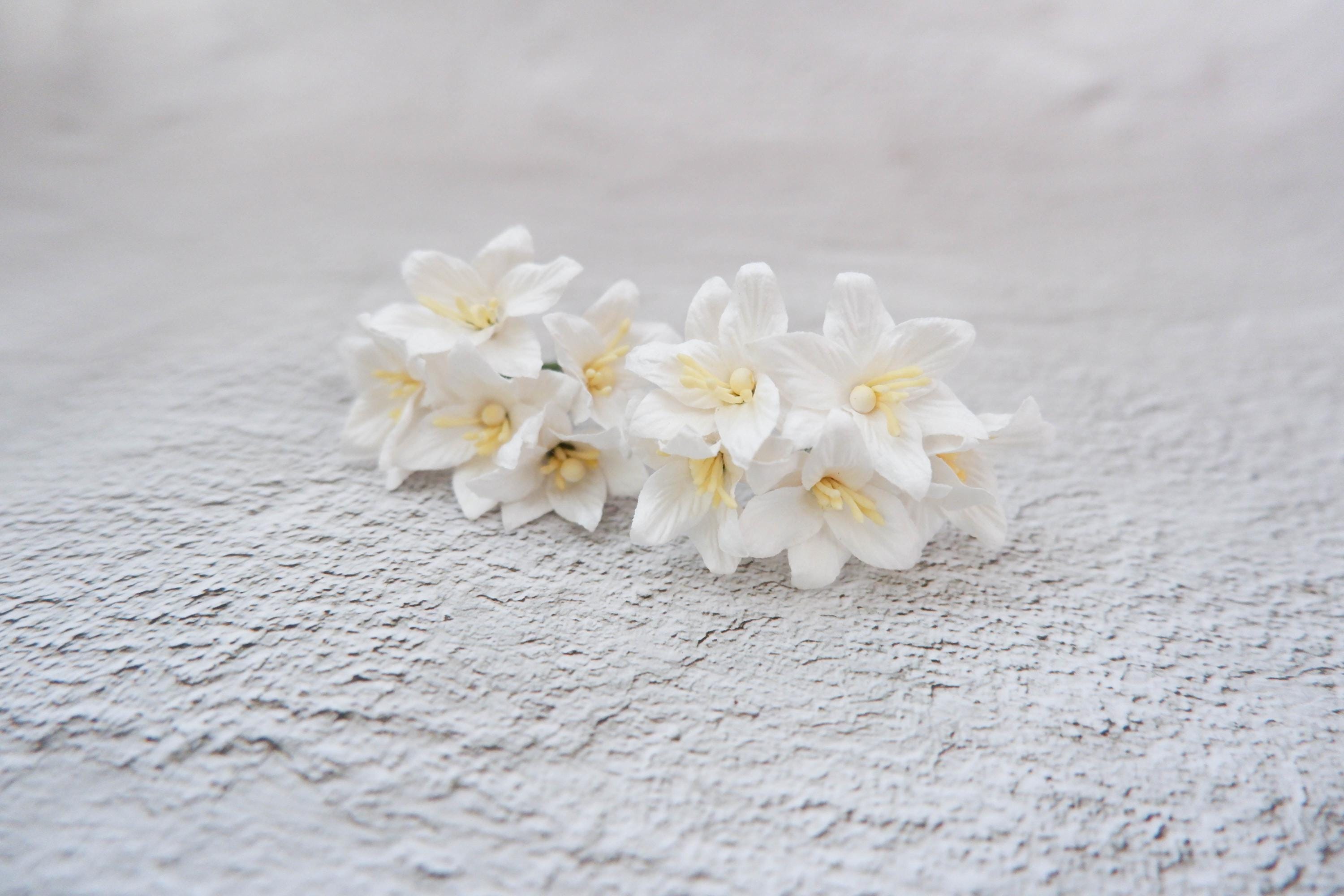 272. The Lily Flowers in the Garden Beaded Headband White Lily Headband - Etsy main image 3