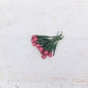 Tulpen aus Papier in Burgunderrot, Mini-Blumen aus Maulbeerpapier