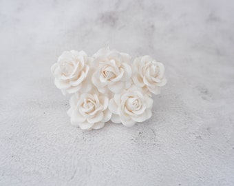 Soft white paper roses, 5 4.5 cm white paper rose, 45mm (Design B)