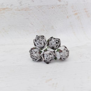 5 30mm light grey paper ranunculus, 3 cm gray paper flowers with wire stems