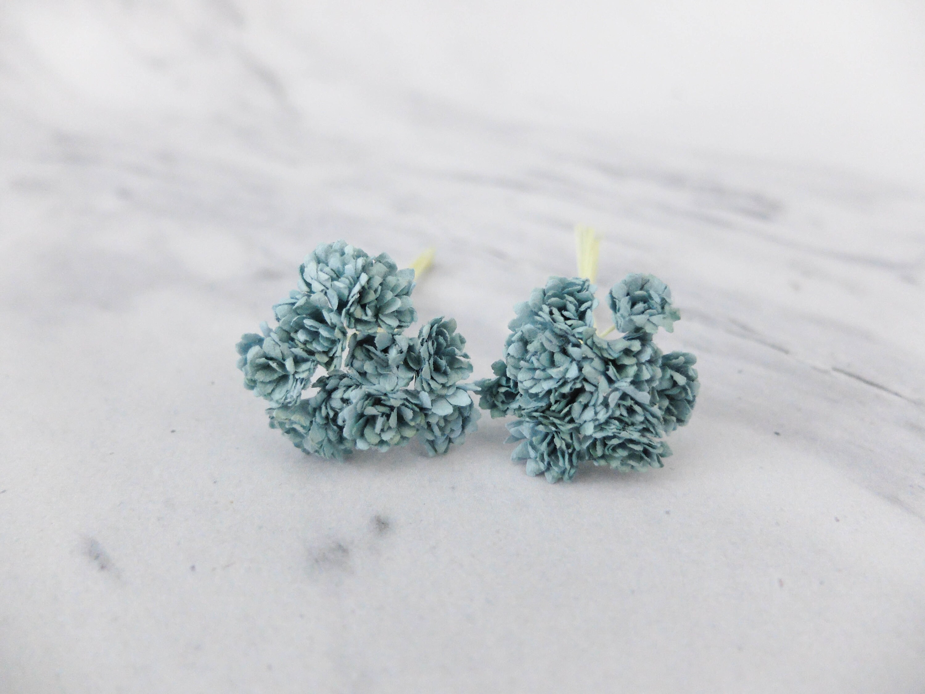 20 10mm teal paper gypsophila, 1 cm green paper flowers, paper baby's breath