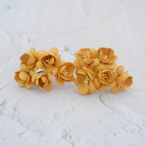 10 1&quot; ochre yellow paper cherry blossom, 2.5 cm flowers, 25mm