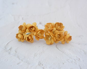 10 1" ochre yellow paper cherry blossom, 2.5 cm flowers, 25mm