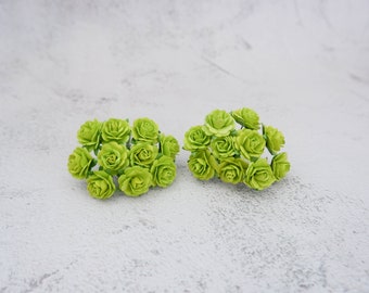 20 roses vertes en papier de 20 mm, roses de 2 cm (motif B)