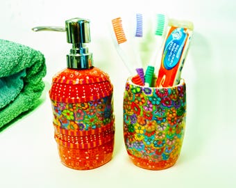 Handmade Floral Glass Bathroom Set: Soap Dispenser and Toothbrush Holder