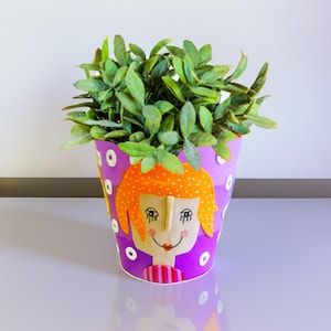 Maceta de cerámica hecha a mano: Decoración de cerámica caprichosa