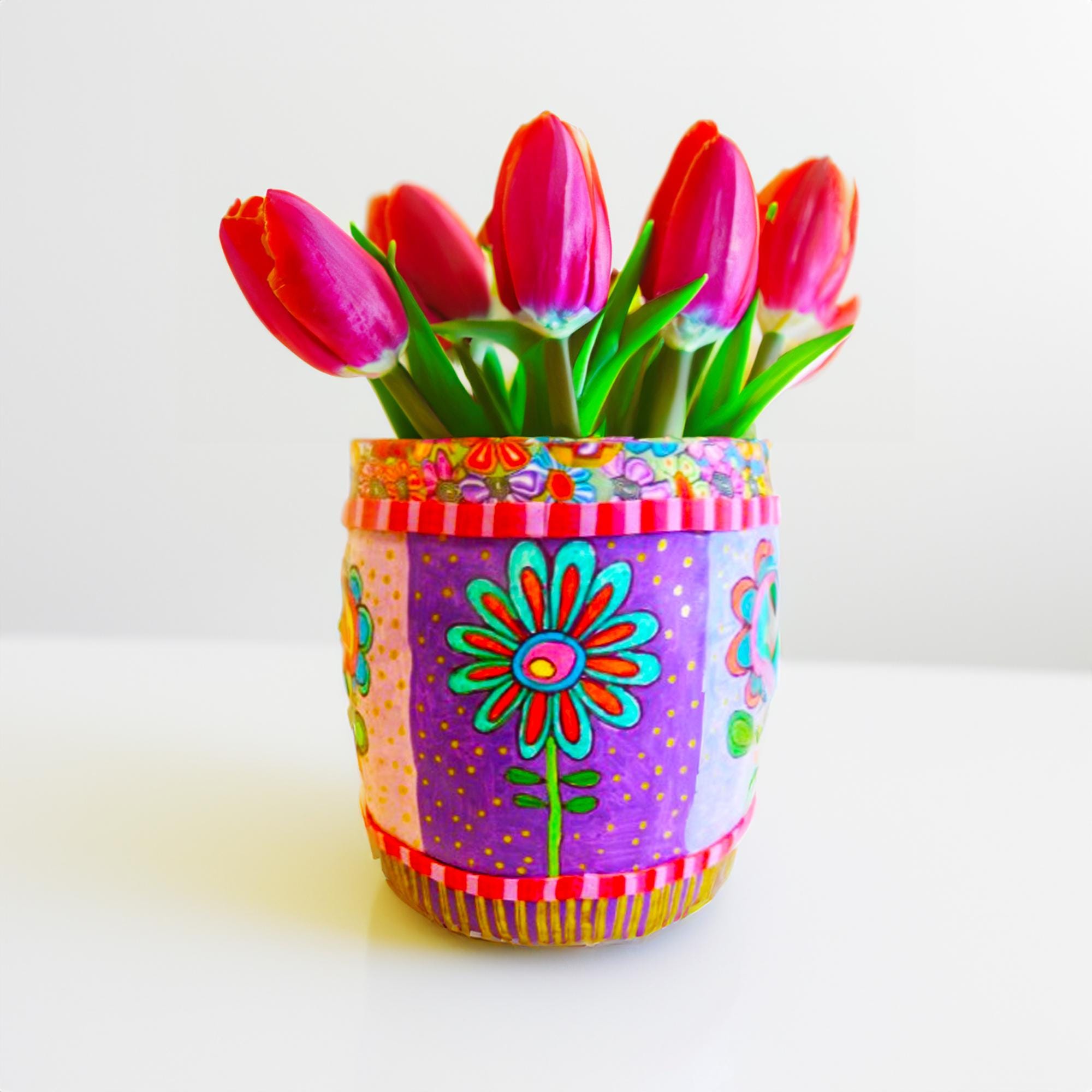 Maximalist Decor: Modern Ceramic Vase – Decorative Flower Vase for Unique Home Accent & Style