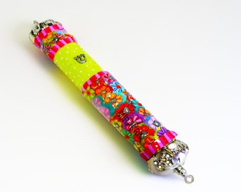 Handgemachte florale Mesusa-Tasche aus Polymer Clay: Jüdisches neues Zuhause Geschenk