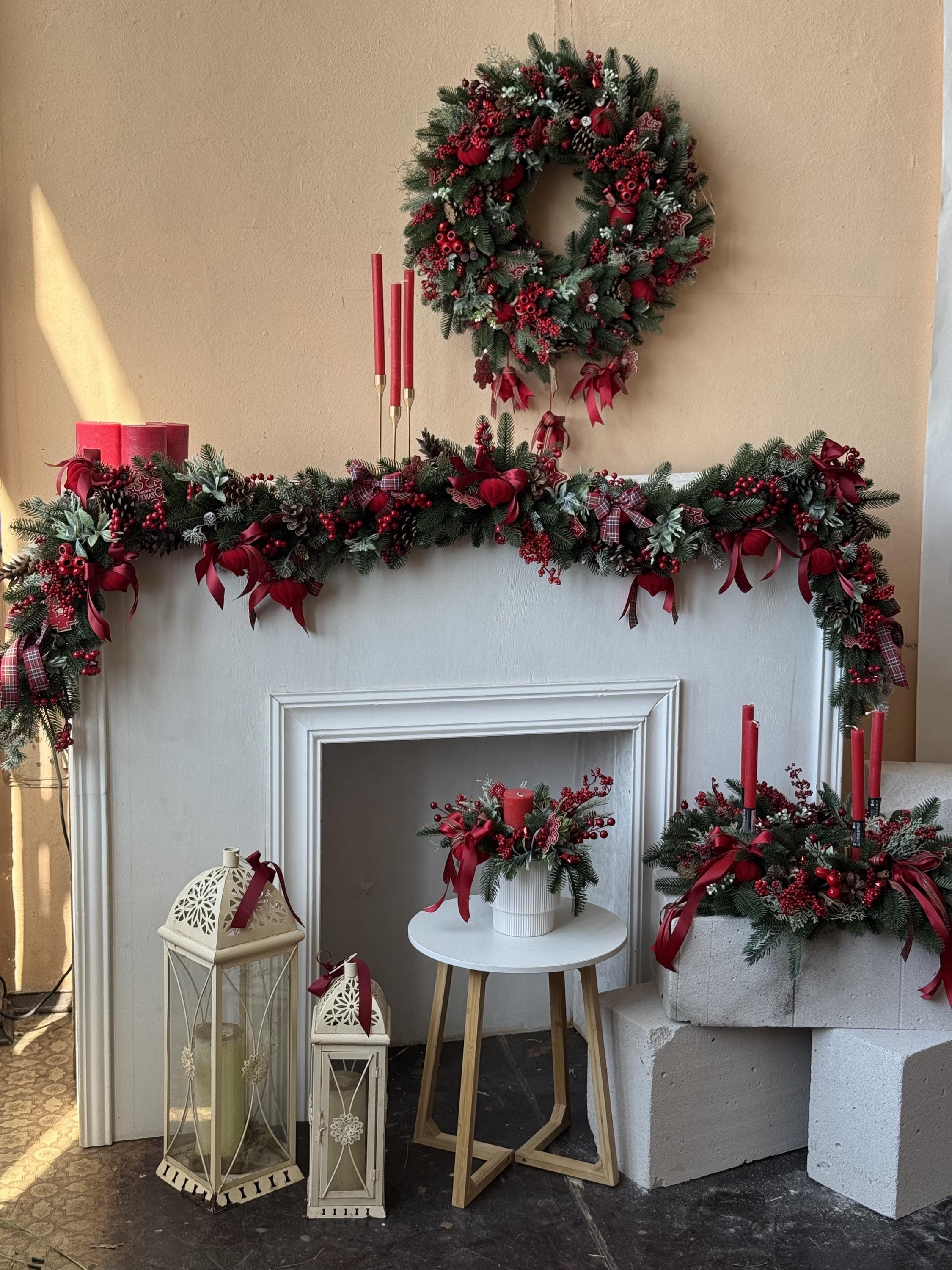 Guirlande de poinsettia rouge artificielle - GAZECHIMP - 2m - 10 lumières - Noël - Maison