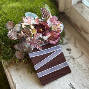 Burgundy Pocket Boutonniere for Groom, Modern Gothic Boutonniere, Moody Fall Wedding, Halloween Wedding Accessory, Prom Boutonniere