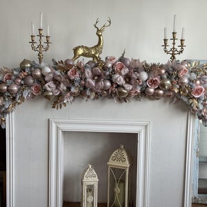 Kerstslinger pastelroze en goud met kerststerren, grillige kerstslinger voor schoorsteenmantel, kersthuisdecoratie, besneeuwde slinger