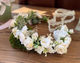 White flower crown, Bridal flower crown, Wedding flower crown for adult, Festival crown for women, Party fairy crown, Maternity flower crown