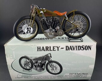 Harley Davidson 1927 8 Valve Racer Diecast Metal Motorcycle Model 1:6 Scale