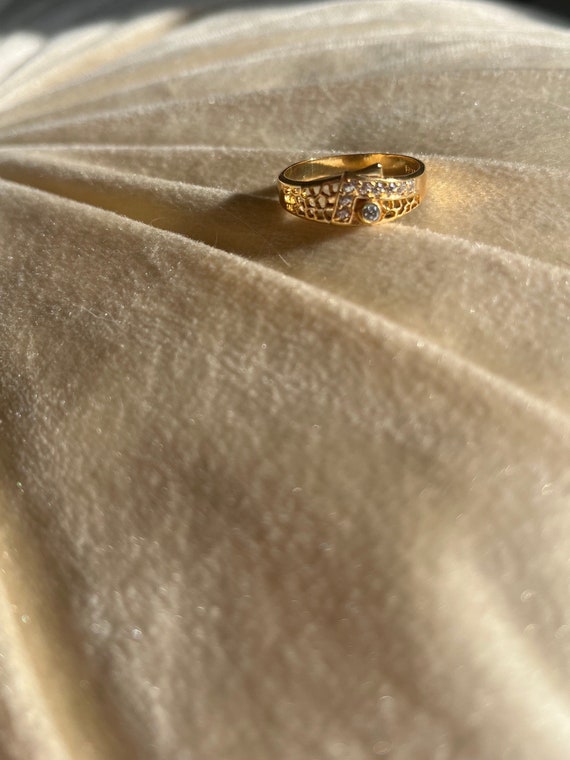 Vintage gold plated ring