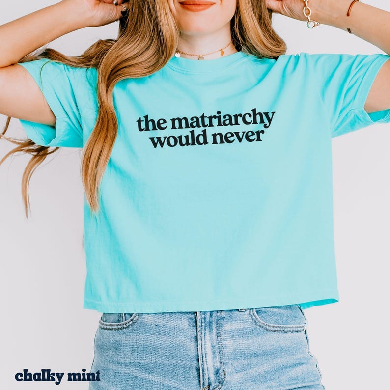 Feminist Matriarchy Cotton Tee Shirt Design Statement Piece Activist Clothing Equality Movement Protest Womens Rights Reproductive Freedom afbeelding 11