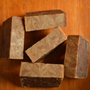 Handmade Aromatic Body Soap with Cinnamon and Ginger, Natural, Vegan and Eco-Friendly