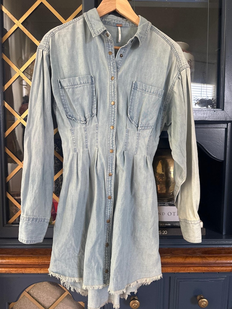 Free People Female Alpha Denim Shirtdress Chambray Snap Long Sleeve XS image 9